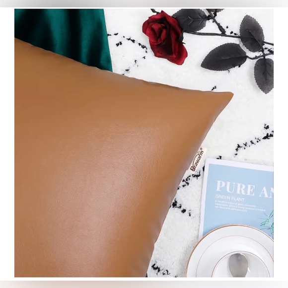 NEW BRAWARM Camel Pack of 2 Vegan Leather Throw Pillow Covers 22X22” - Picture 4 of 5